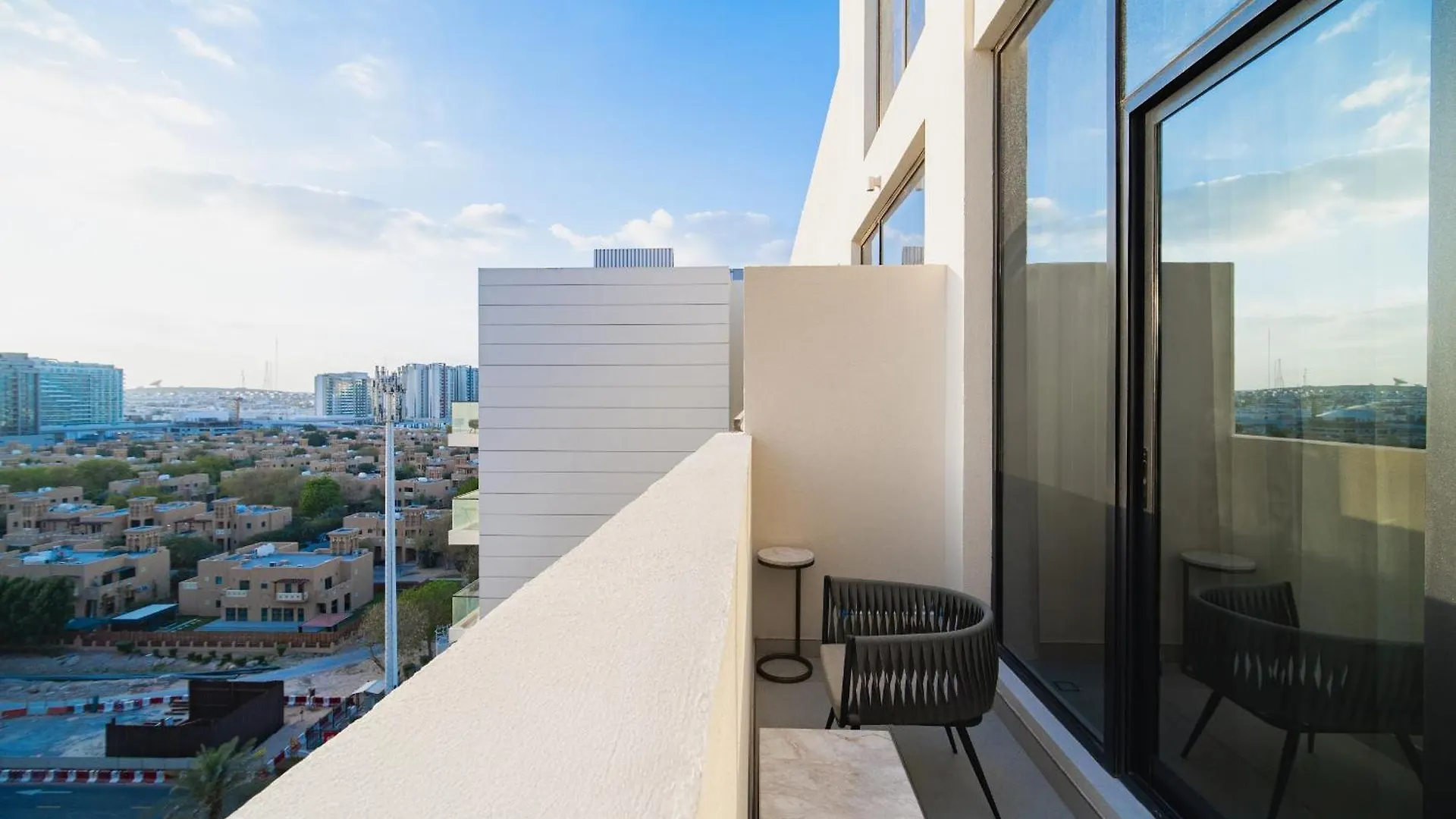 Apartment Sunny Studio, Pool, Villa Views, Near Metro Dubai United Arab Emirates