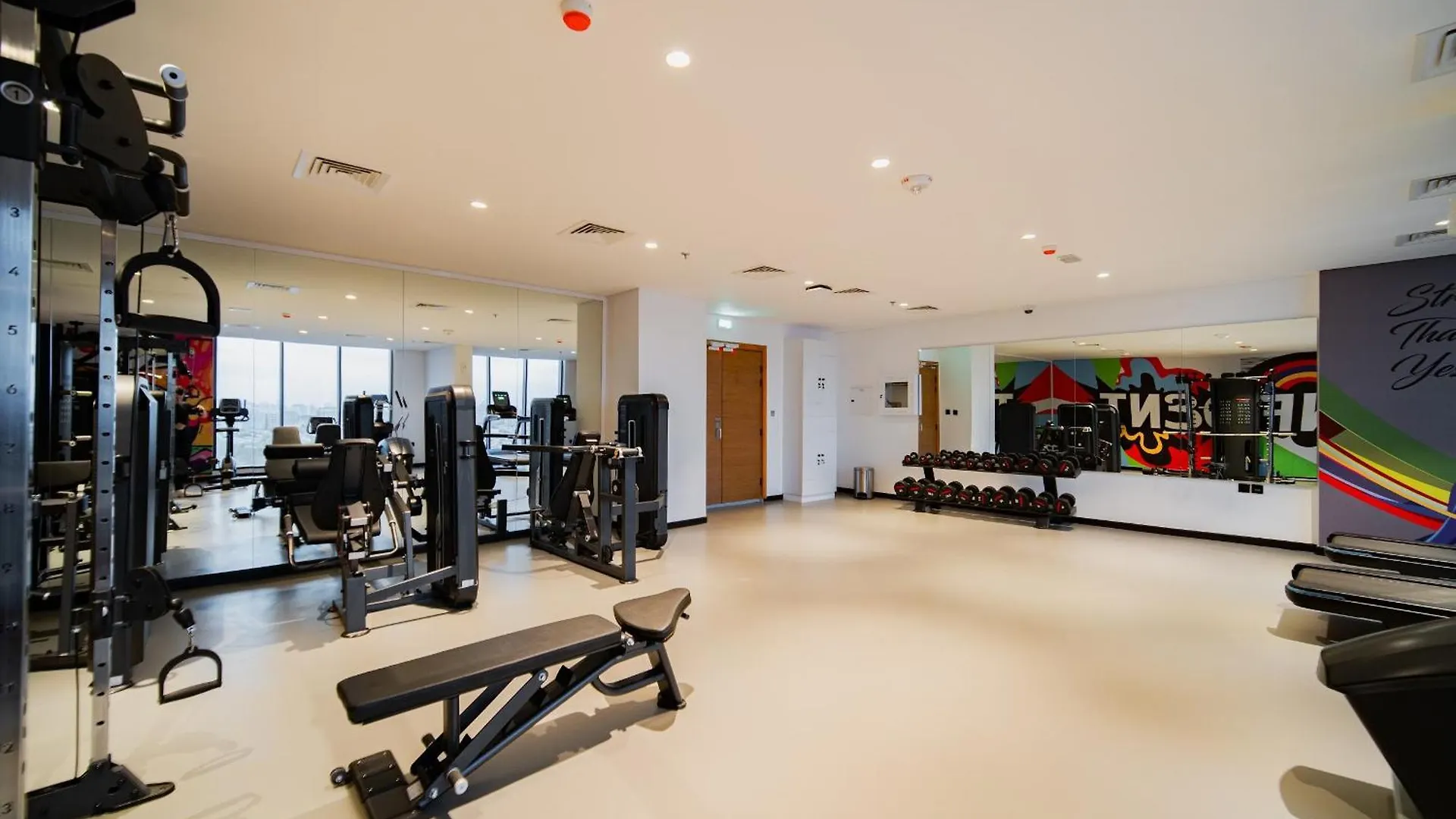 Sunny Studio, Pool, Villa Views, Near Metro Dubai