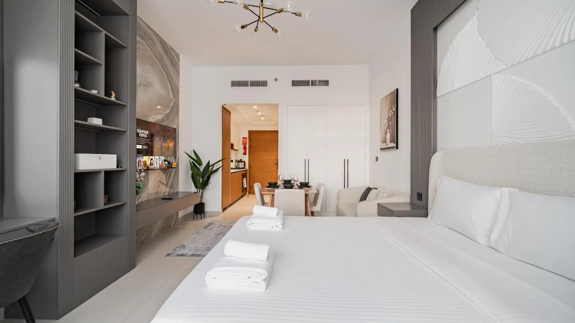 Apartment Sunny Studio, Pool, Villa Views, Near Metro Dubai United Arab Emirates